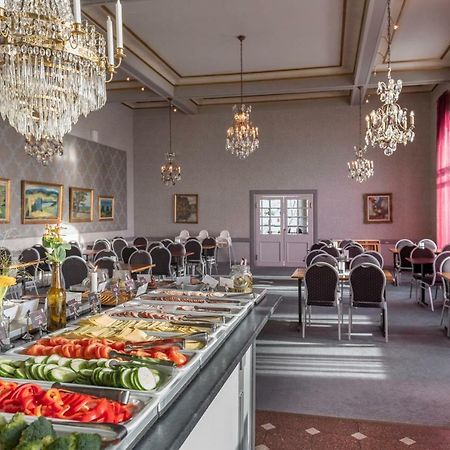First Hotel Statt Oernskoeldsvik Luaran gambar