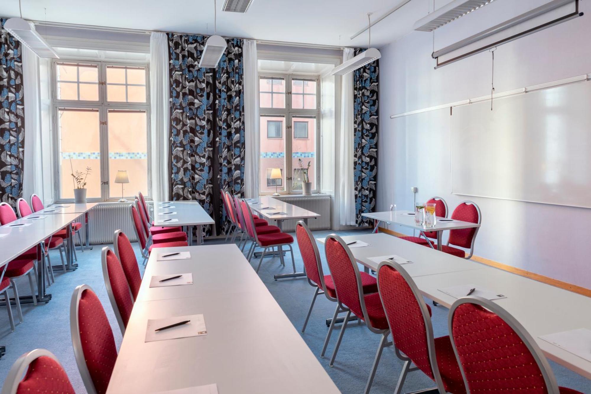 First Hotel Statt Oernskoeldsvik Luaran gambar