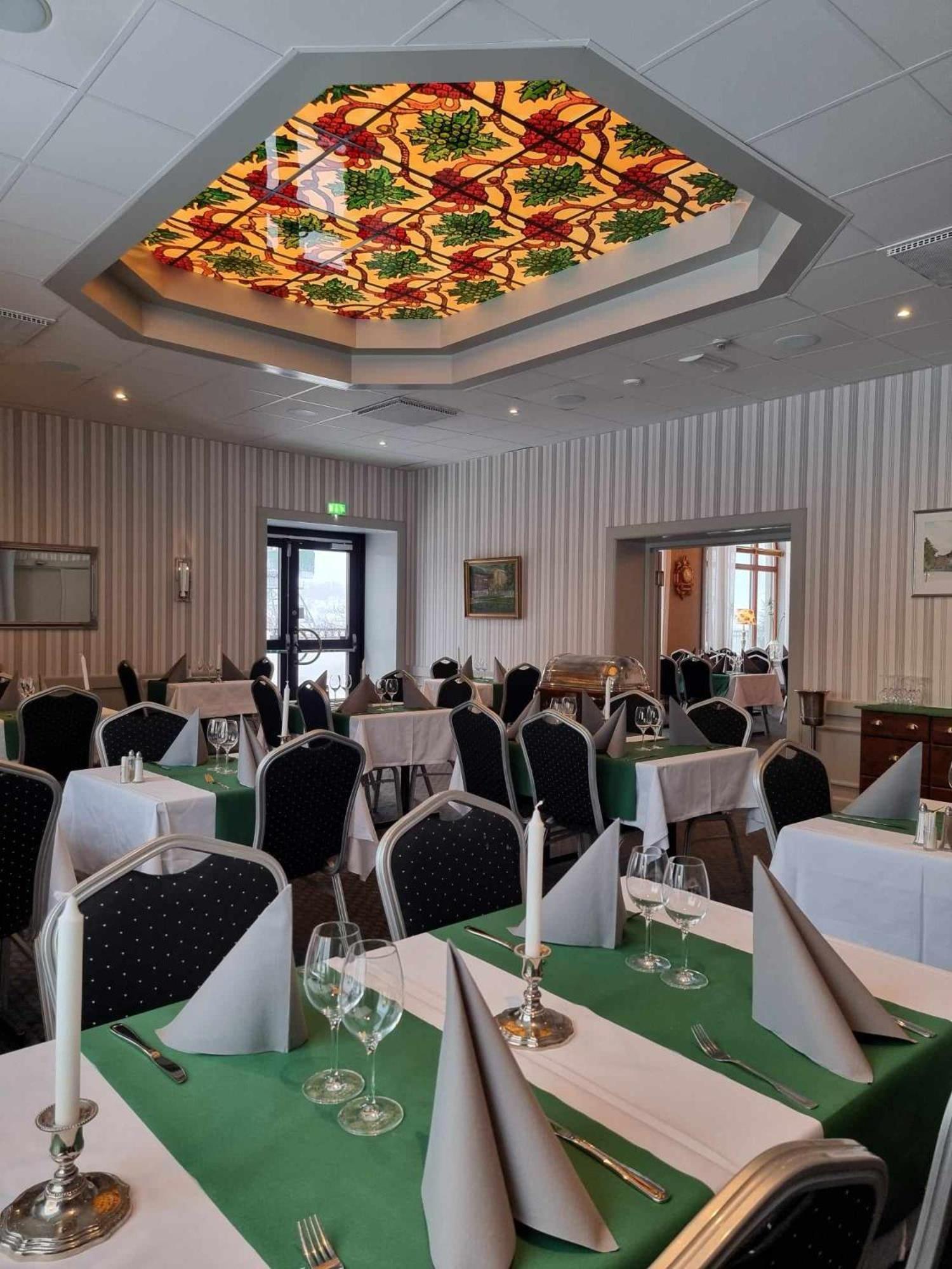 First Hotel Statt Oernskoeldsvik Luaran gambar