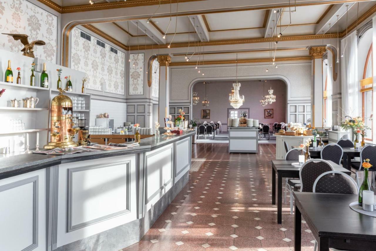 First Hotel Statt Oernskoeldsvik Luaran gambar